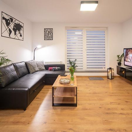 Maya'S Flats & Resorts 49 - Spacious 3 Rooms Apartment In Szafarnia Gdansk Luaran gambar