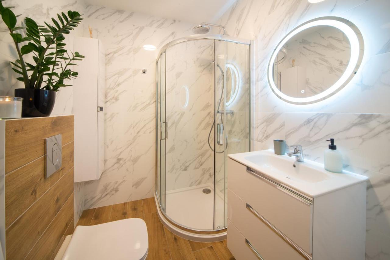 Maya'S Flats & Resorts 49 - Spacious 3 Rooms Apartment In Szafarnia Gdansk Luaran gambar