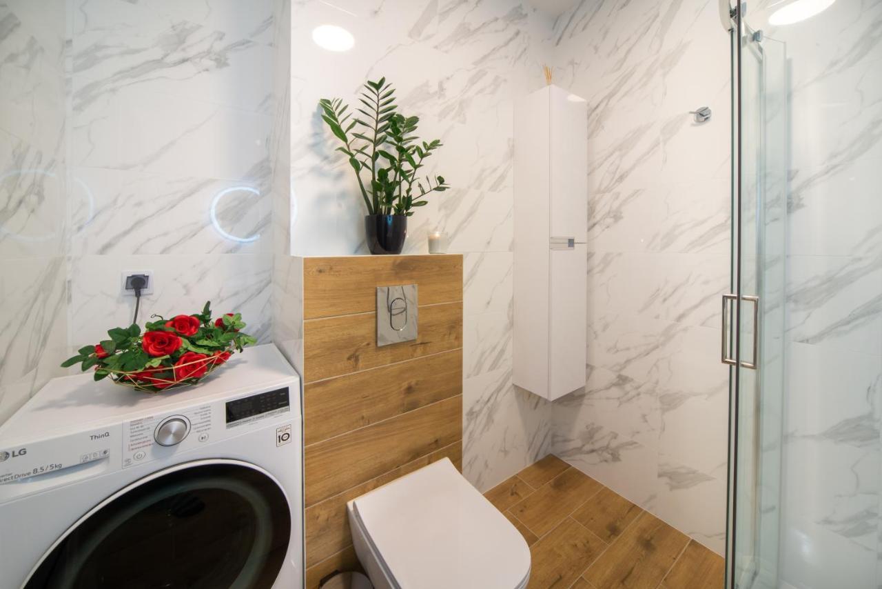Maya'S Flats & Resorts 49 - Spacious 3 Rooms Apartment In Szafarnia Gdansk Luaran gambar