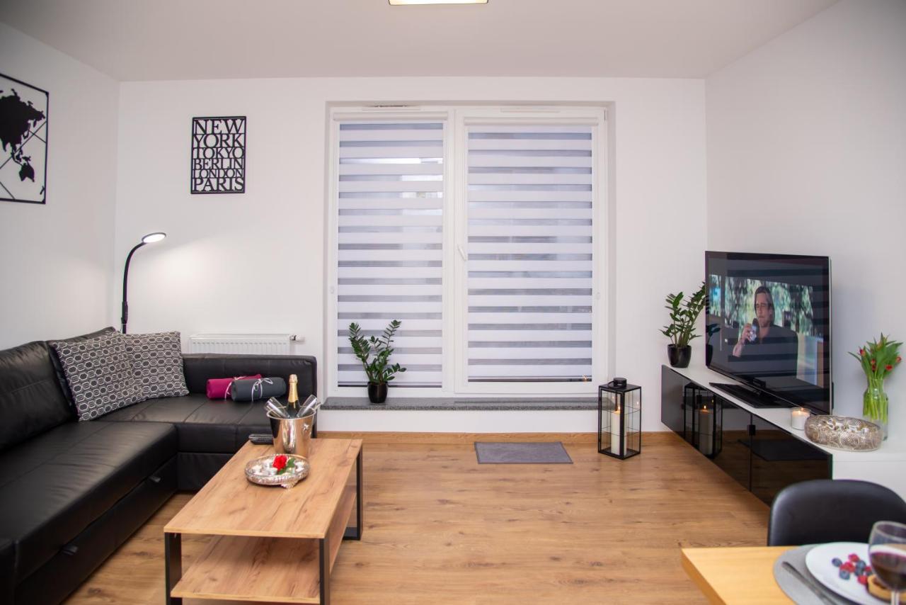 Maya'S Flats & Resorts 49 - Spacious 3 Rooms Apartment In Szafarnia Gdansk Luaran gambar