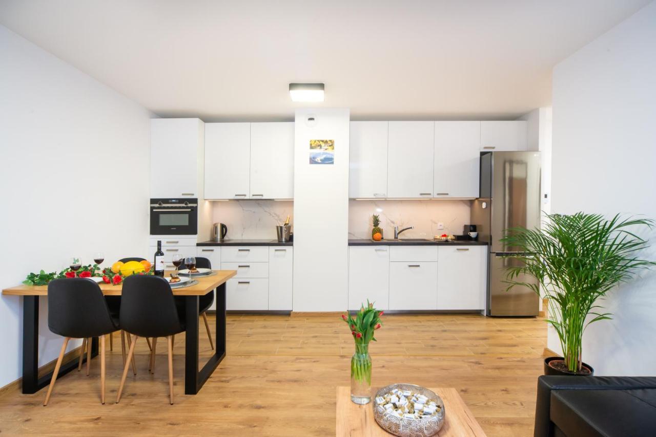 Maya'S Flats & Resorts 49 - Spacious 3 Rooms Apartment In Szafarnia Gdansk Luaran gambar