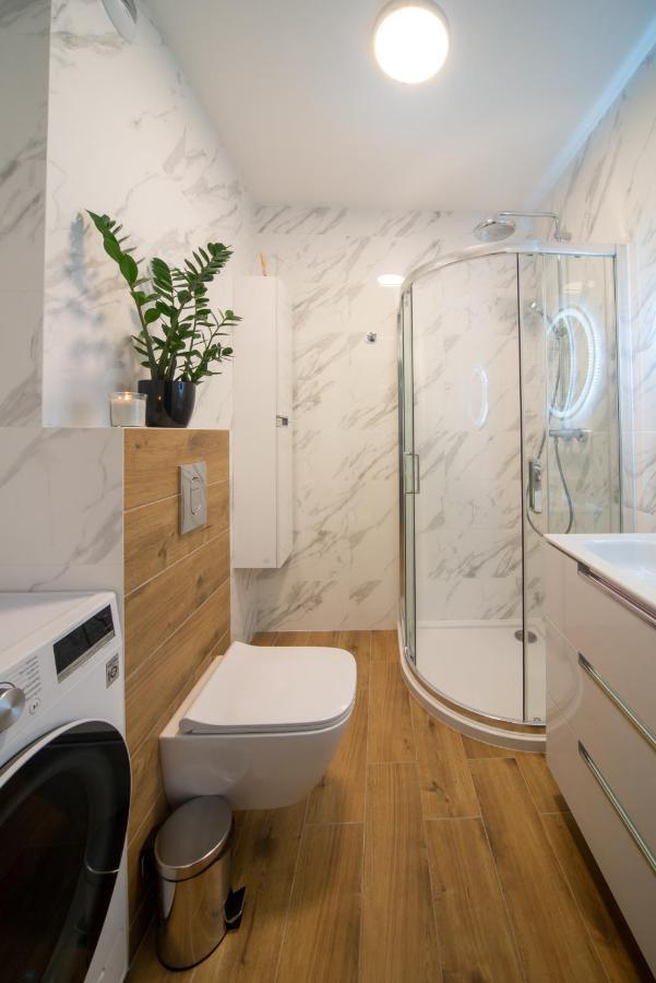 Maya'S Flats & Resorts 49 - Spacious 3 Rooms Apartment In Szafarnia Gdansk Luaran gambar
