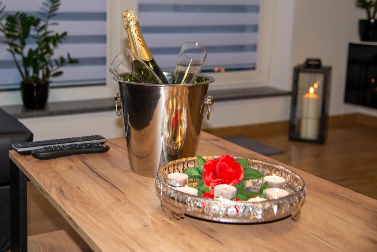 Maya'S Flats & Resorts 49 - Spacious 3 Rooms Apartment In Szafarnia Gdansk Luaran gambar